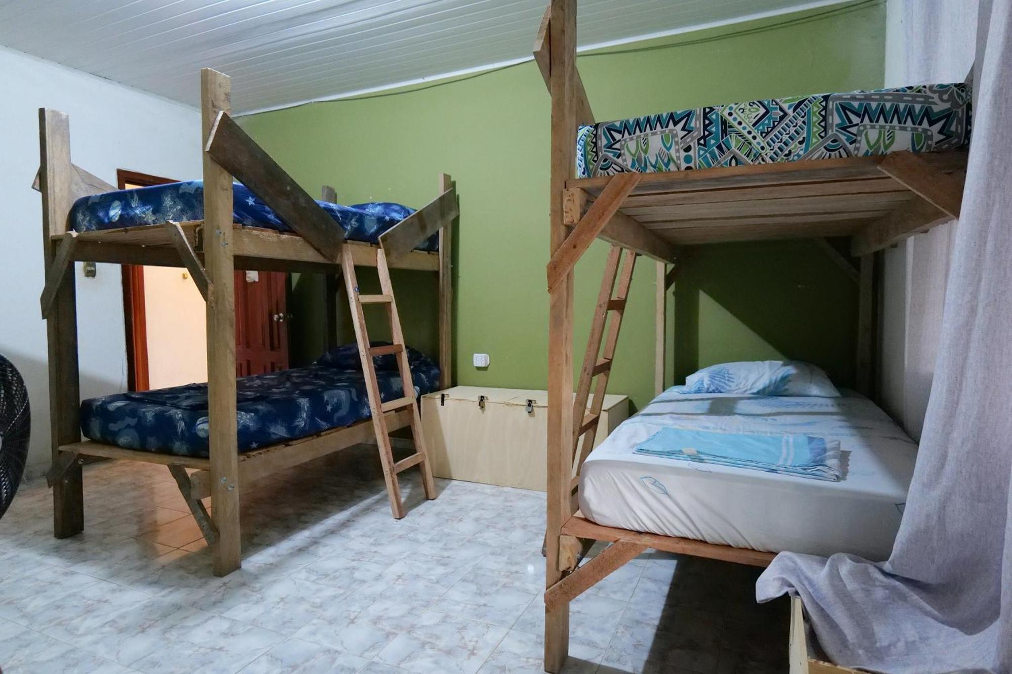 Nomada Hostel Leticia Eksteriør billede