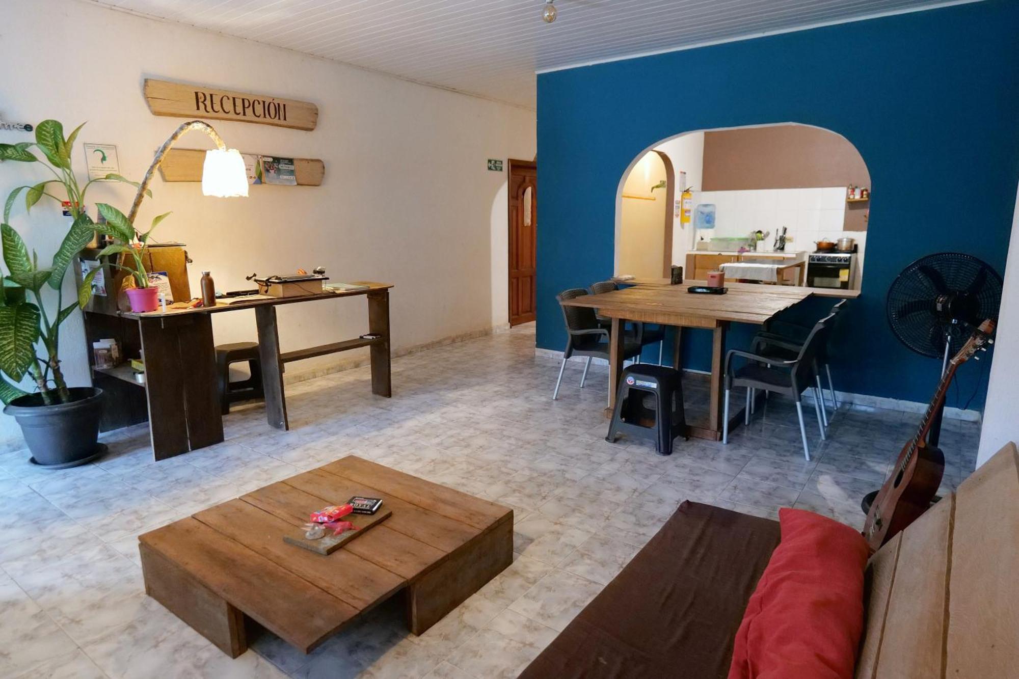 Nomada Hostel Leticia Eksteriør billede